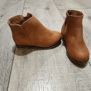 Toddler girl boots